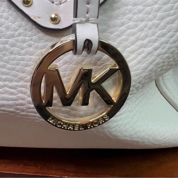 Michael Kors 12”x7”x8” Large Zippered Tote Bag Crossbody Strap Multiple pockets - Picture 7 of 15